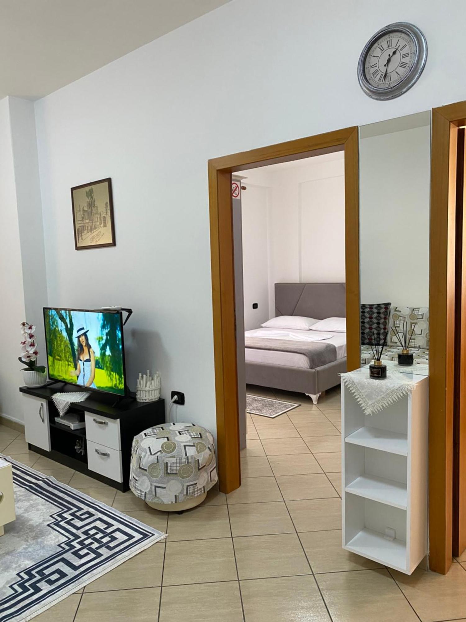 Апартаменты Rikardo Apartament Влёра Экстерьер фото